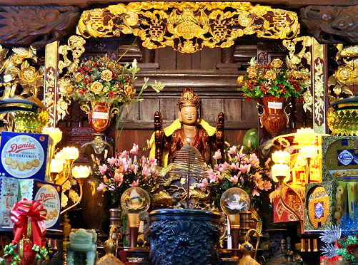 Tượng Quốc Mẫu Âu Cơ