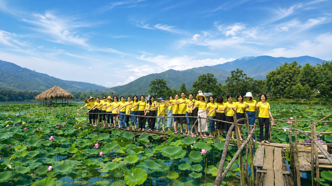 Team chụp ảnh đầm sen
