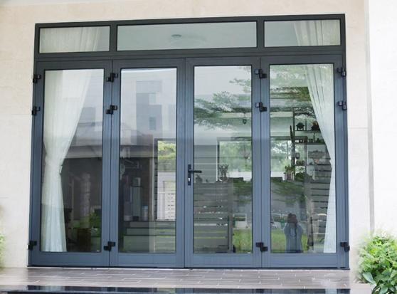 Cửa kính cường lực mặt tiền tại Cầu Giấy — Nam Phong Glass