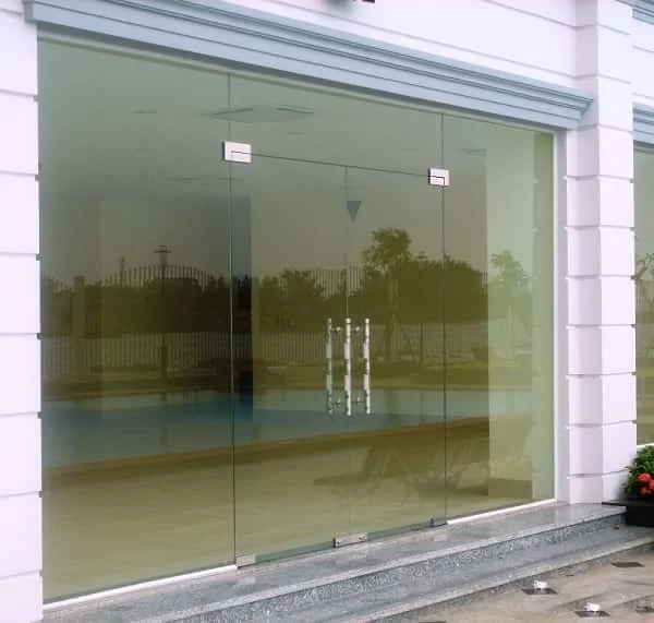 Cửa kính bản lề sàn tại phố Tân Mai Hoàng Mai
