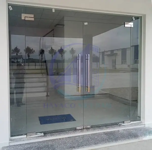 Cửa kính cường lực mặt tiền tại Mỹ Đình — Nam Phong Glass