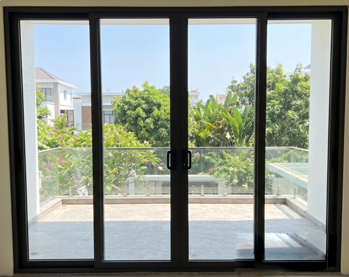 Cửa nhôm Xingfa màu đen hiện đại