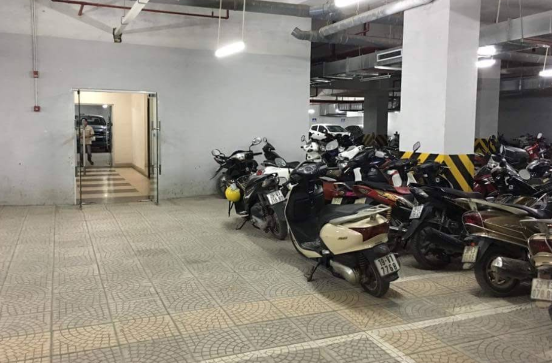 Tầng hầm để xe chung cư OCT2 Xuân Phương