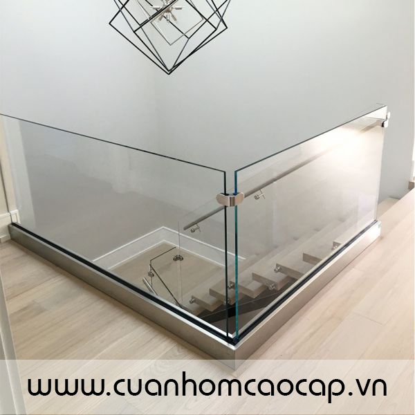 Lan can kính ban công tại Đông Anh — Nam Phong Glass