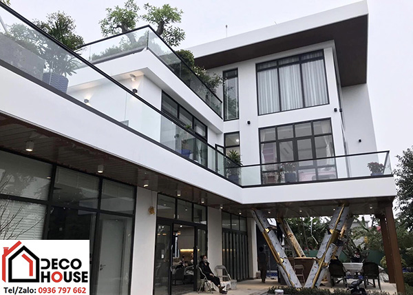 Lan can kính trụ inox Linh Đàm
