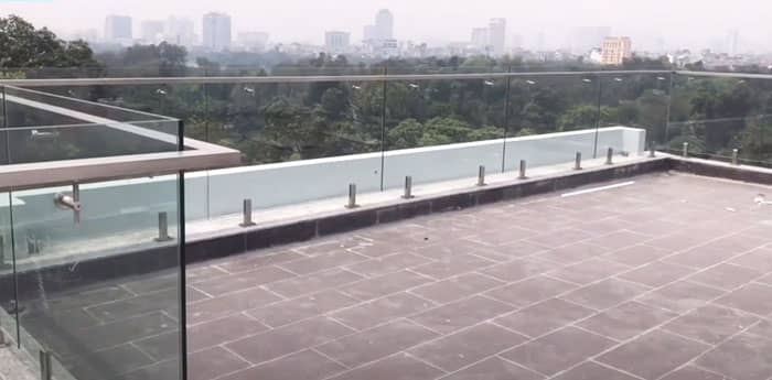 Lan can kính ban công tại Long Biên — Nam Phong Glass