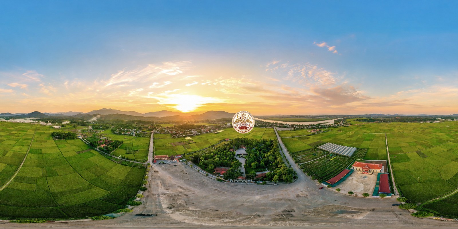 toàn cảnh sân đền mẫu âu cơ hiền lương phú thọ