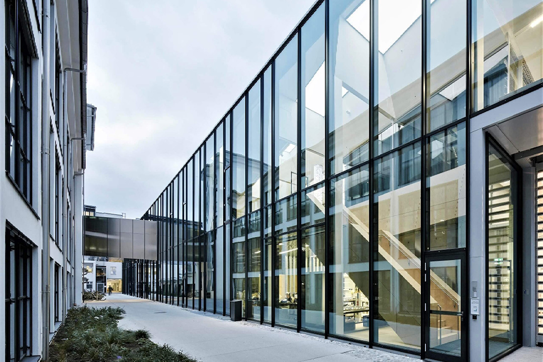 Công trình thi công kính mặt tiền Nam Phong Glass