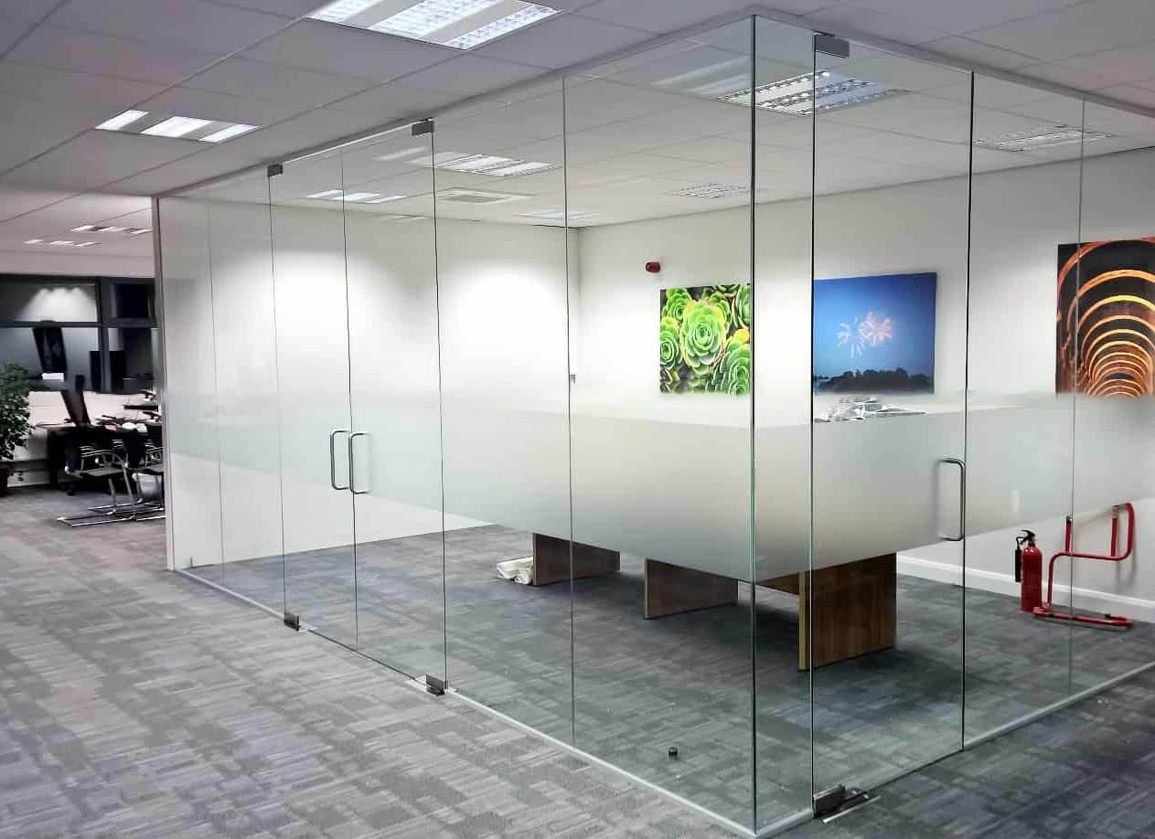 Vách kính ngăn văn phòng tại Mỹ Đình — Nam Phong Glass