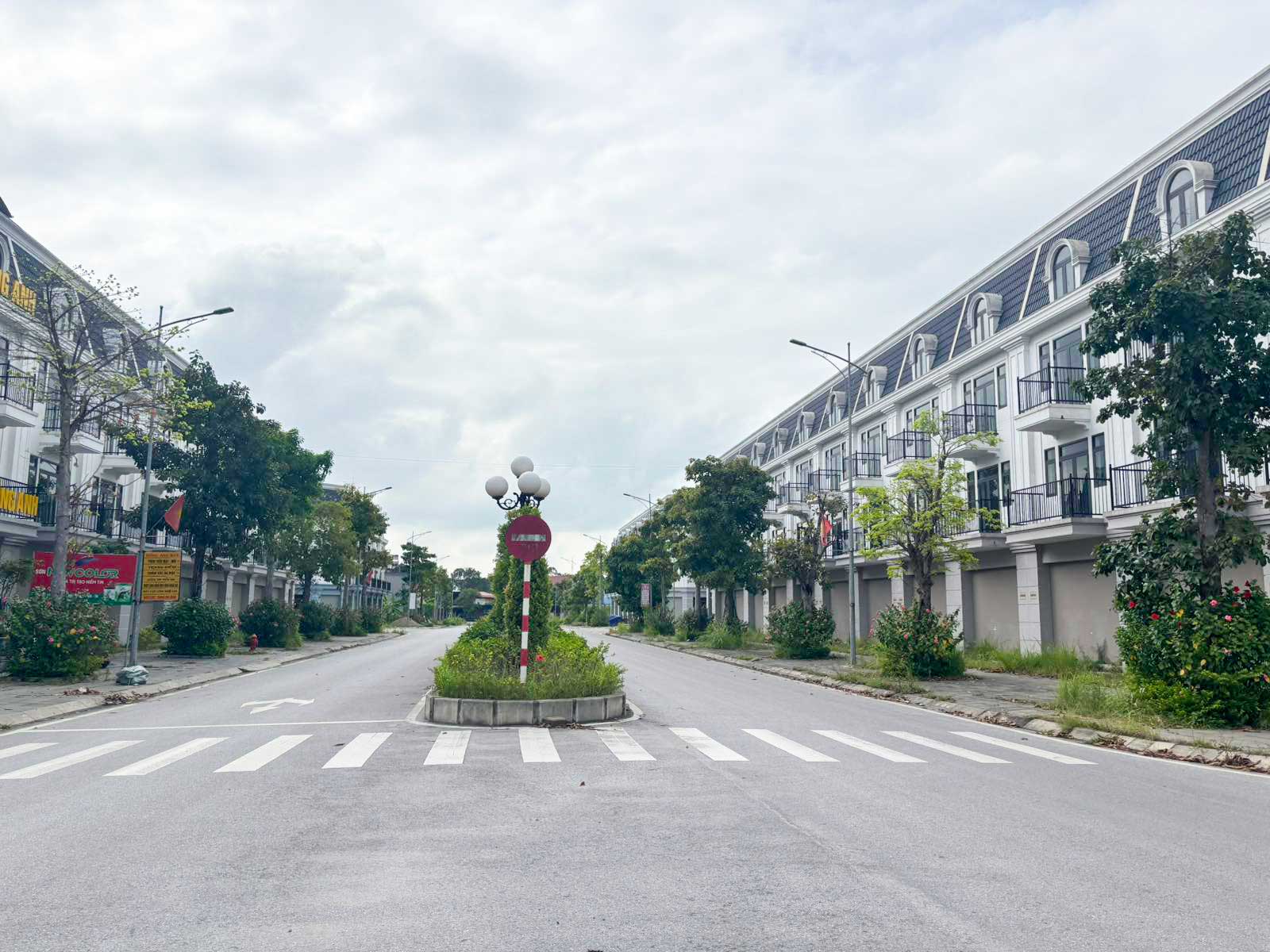 Dãy shophouse khu đô thị Việt Hàn Capital ngày 08/08/2026