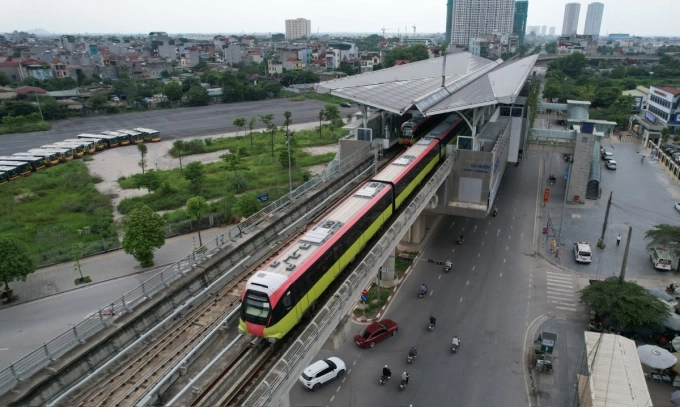 Ga Metro trên cao Nhổn Tuyến đường sắt đô thị số 3 giáp ranh Phương Canh