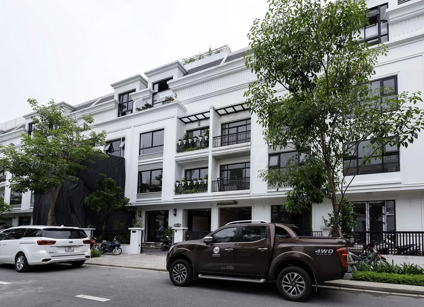Dãy nhà liền kề The Botanica Vinhomes Gardenia