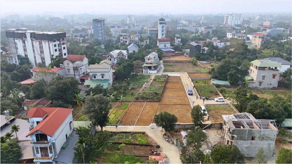 Lô đất thổ cư tầm giá 2 tỷ trong khu dân cư Hòa Lạc