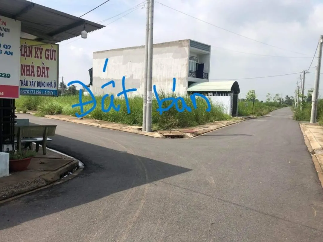 Lô đất góc hai mặt tiền đường nhựa tại xã Phú Cát Quốc Oai