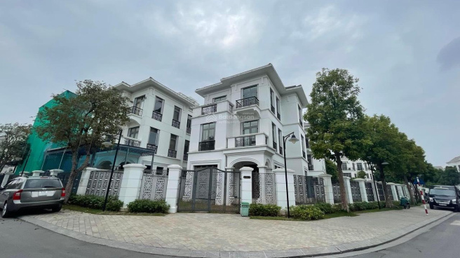 mặt tiền căn biệt thự vinhomes green villas 236m2